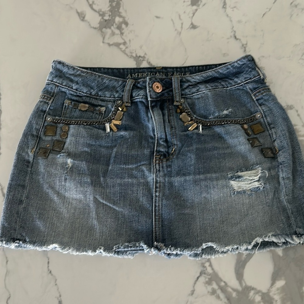 American Eagle outfitters Jean mini skirt size 6 - Picture 1 of 3